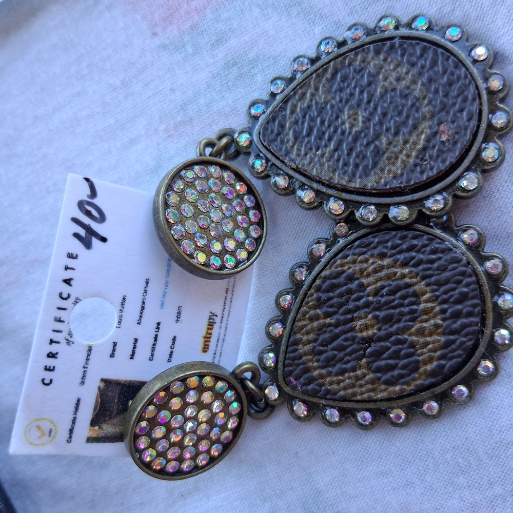 Elegant Brown and Gold Teardrop Earrings
